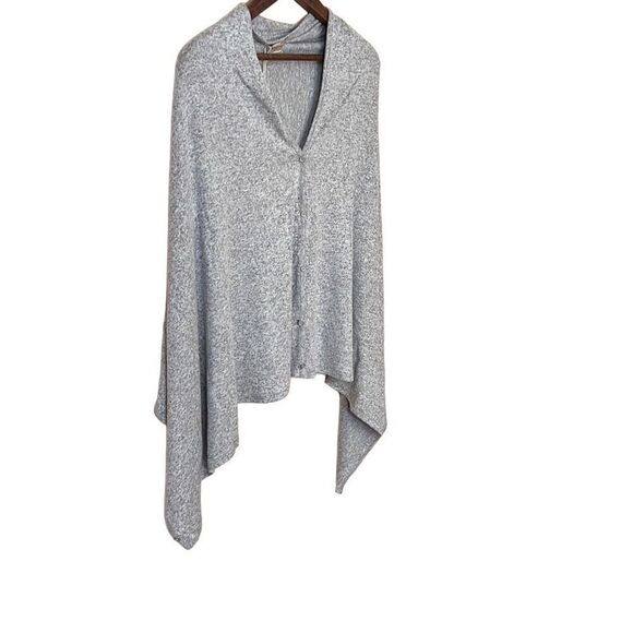 Ink + Ivy NWT Poncho - Picture 2 of 9